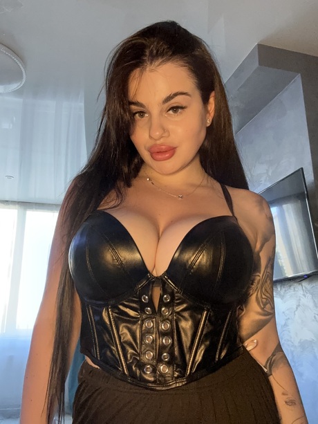 sexy chubby girl cream pied porno photos