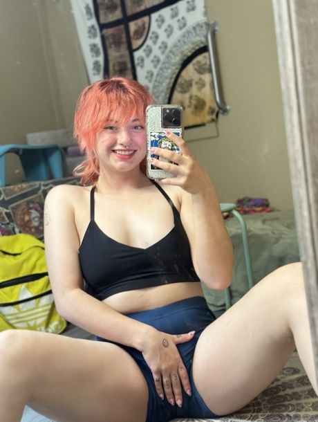 small boobs on chubby girls beautiful naked gallery