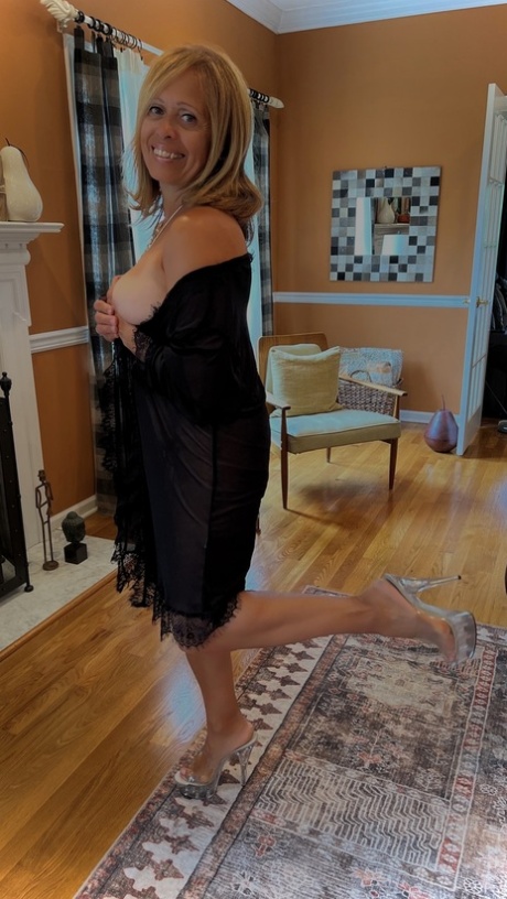 anal big ass yoga pants exclusive image