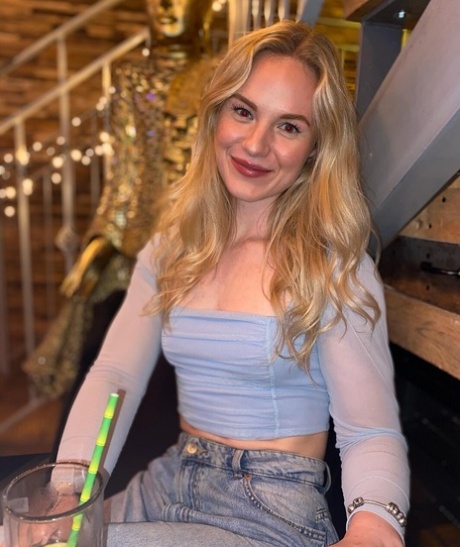 curvy mom solo art porn images