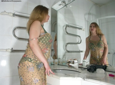 teacher big ass in skirt art nude galleries