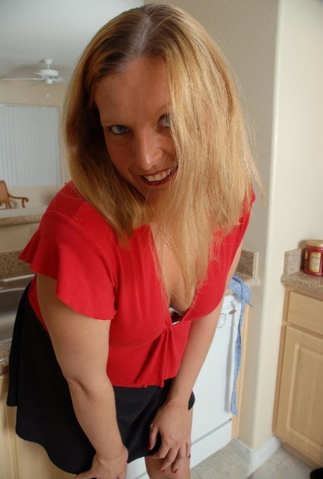 porn curvy goth free porn pics