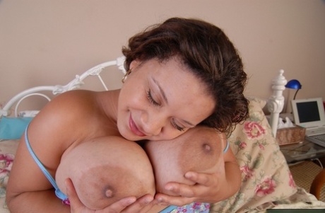 thick ass mexican milf hd photo