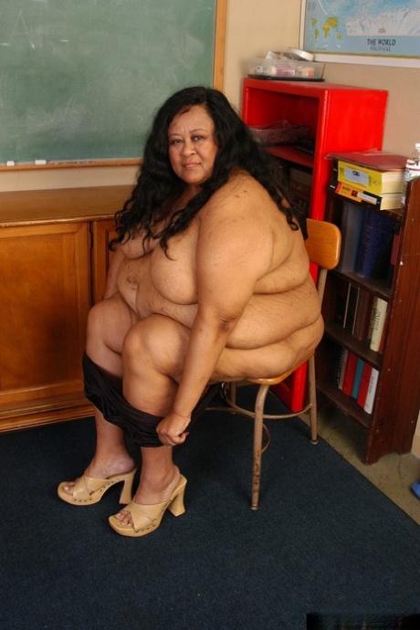 mature curvy women stockings sexy nudes gallery