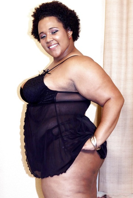 fat girl on girl erotic photos