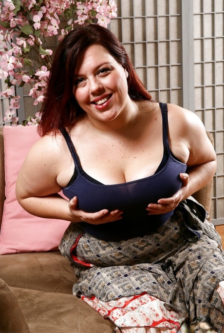 thick jiggly booty sexy pic