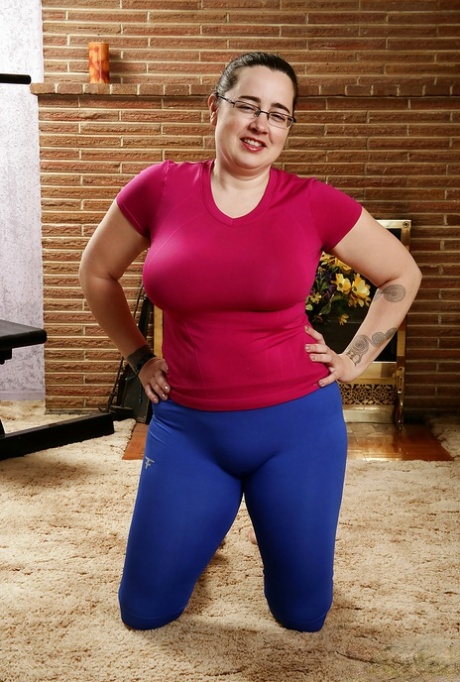 huge fat ass in thong naked images