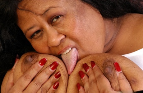 bbw seduces guy beautiful nude images