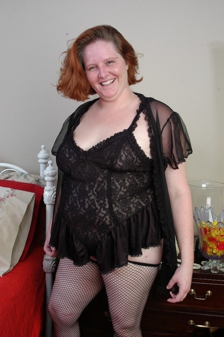 cutie sucks two plump cocks free sex photo