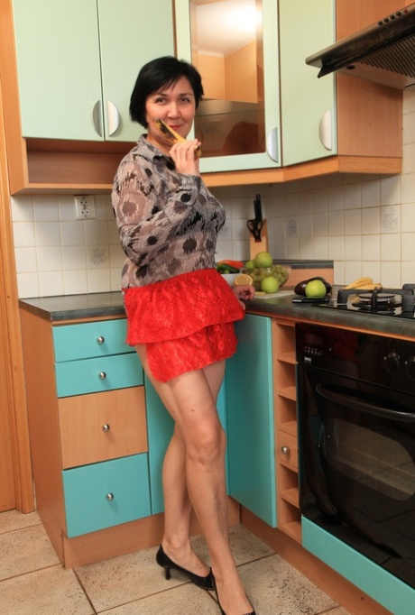 fat lesbian seduction xxx photos