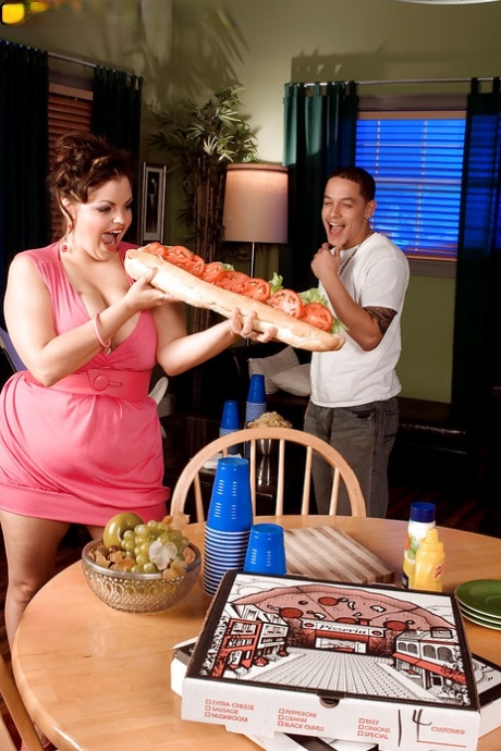 fat ass pillow humping free xxx image
