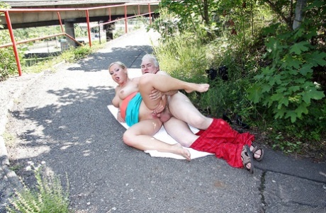 fakings curvy porno pic