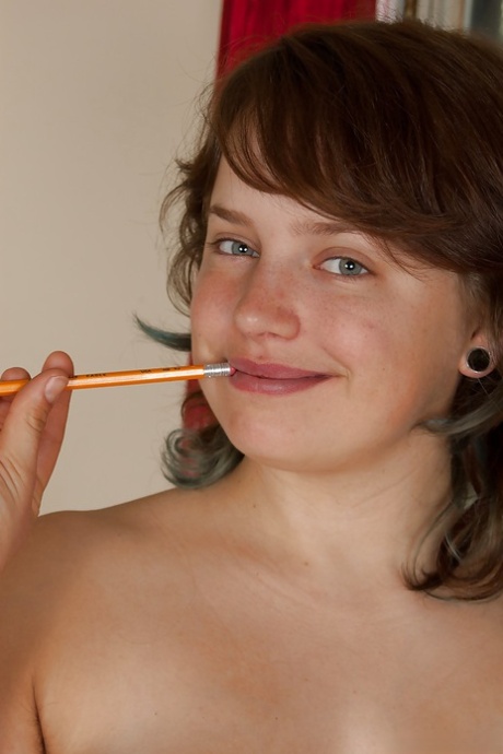 thick mixed race pornographic picture