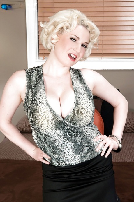 thick milf dp erotic pic