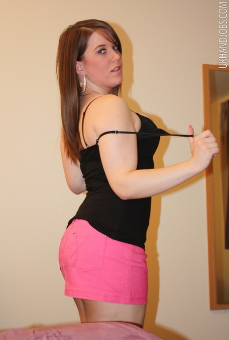 chubby girls pussy pee free xxx picture
