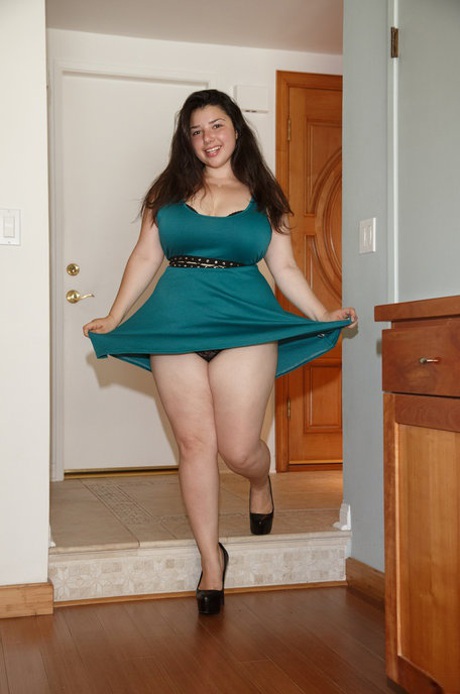 fat colombian beautiful pictures