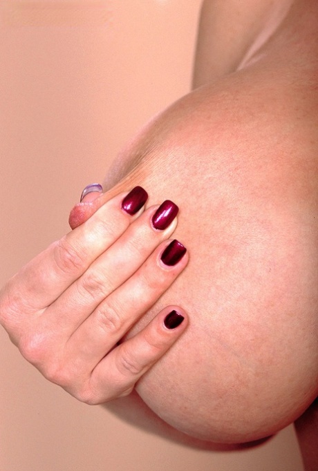 plump black mature juggs art xxx pic