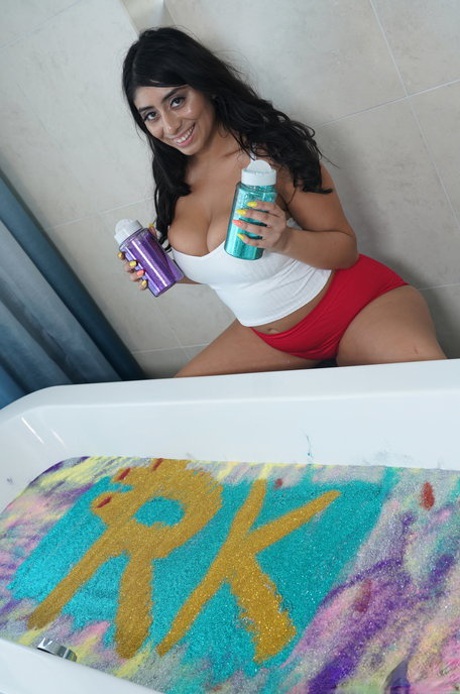 bbw with puffy nipples squirts her pussy with toy play best galleries