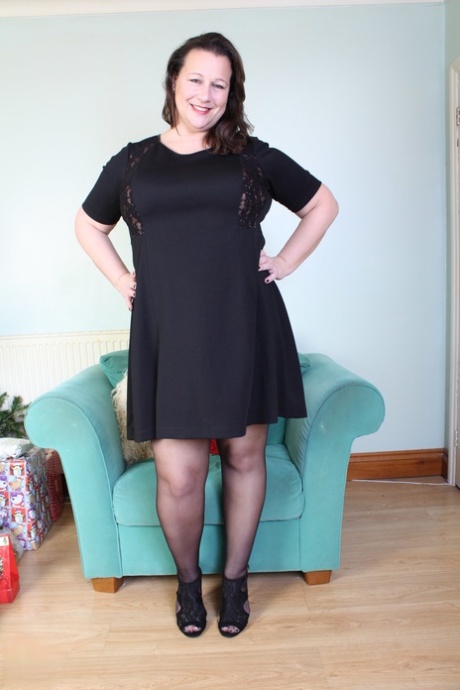 thick waist girl art porn gallery