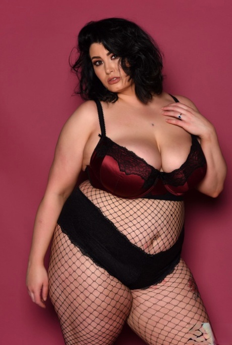 fat girl foot worship beautiful nude archive