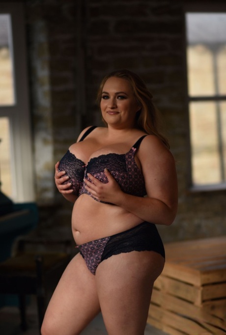 pretty bbw latina hot sexy images