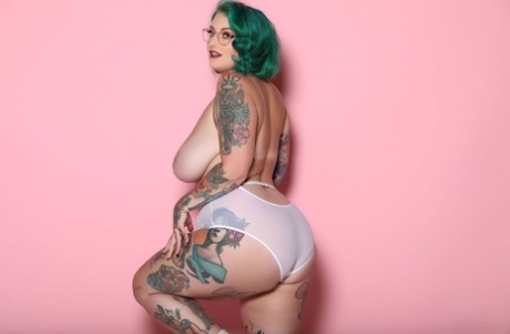big fat breast safari hot wallpaper hot pics