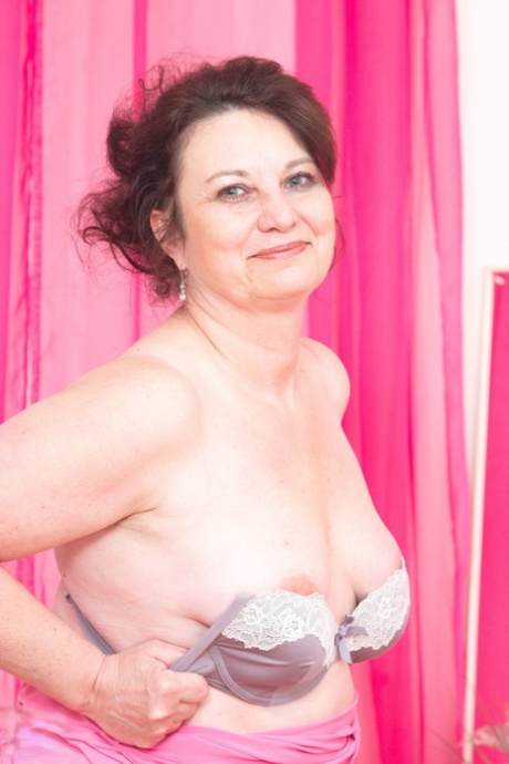 thick torta nudes image