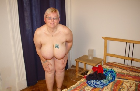 thick ebony gym adult gallery