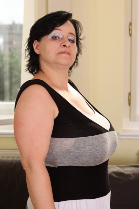 fat booty riding free nude gallery