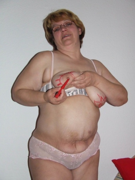 chubby girls with tattoos best picture