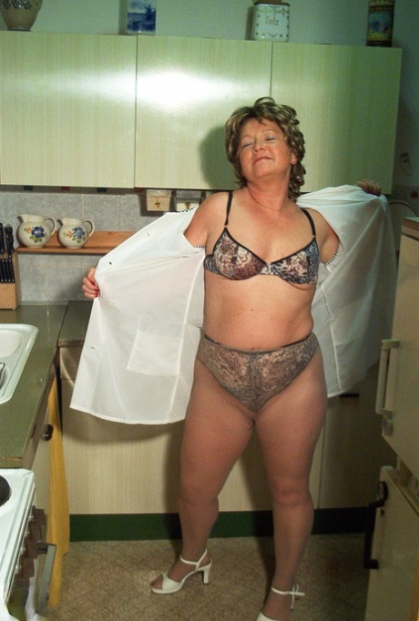 bbw milfs ass pornographic image