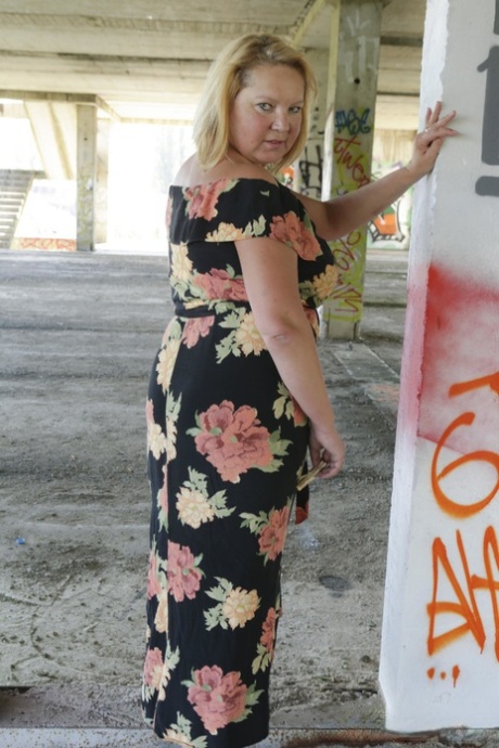 fucking ass fat milf free sex picture