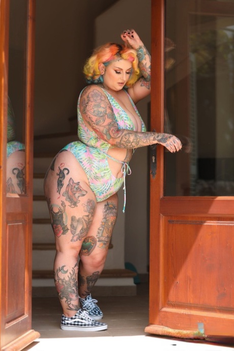 crazy thick art naked photos