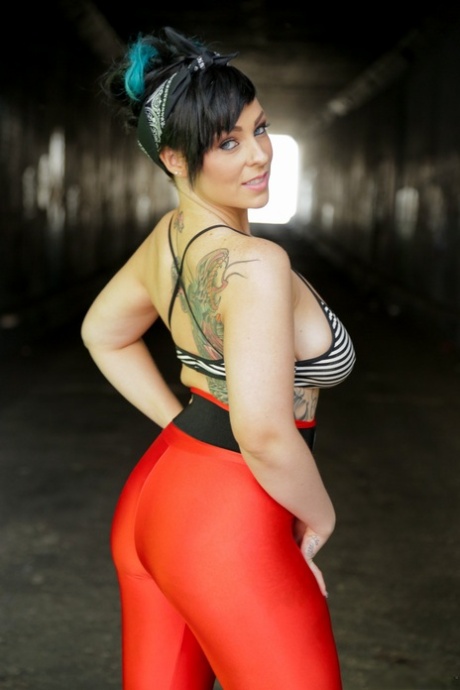 big booty milf bent over asses porn photo