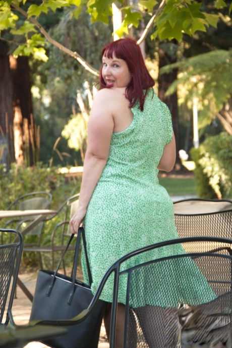 porn curvy nerd free naked pic