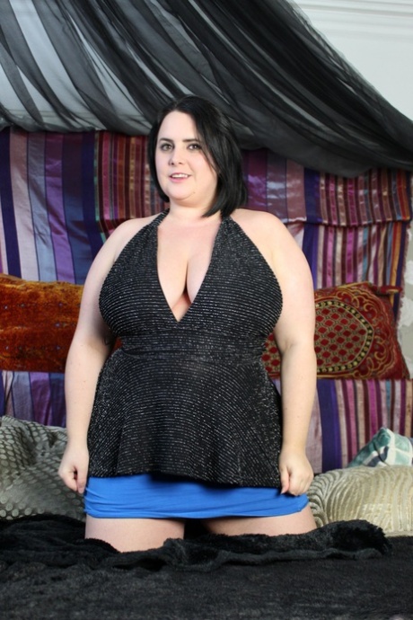 fucking my chubby exwife free naked pics