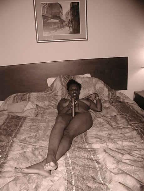 thick anon free porn photos