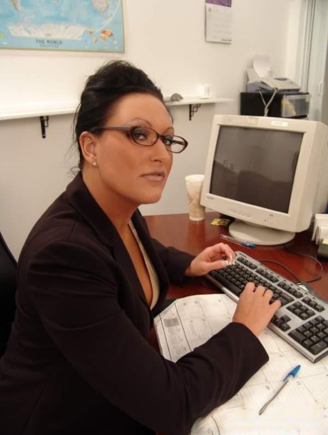 thick anima porno photos