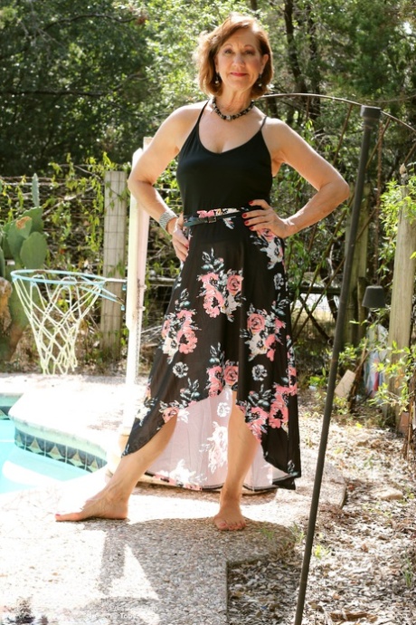 fat booty cousin pretty pics