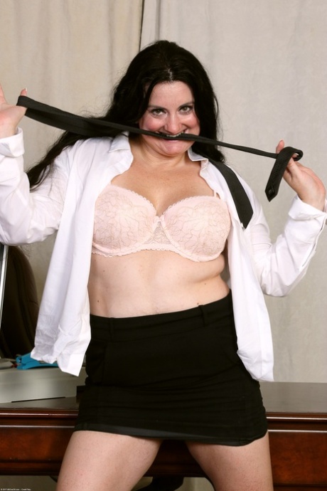 fat nanny gets fucked with dildo best photos