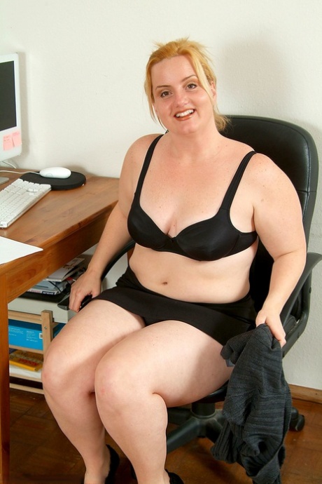 fat pussy ruined captions beautiful nude images