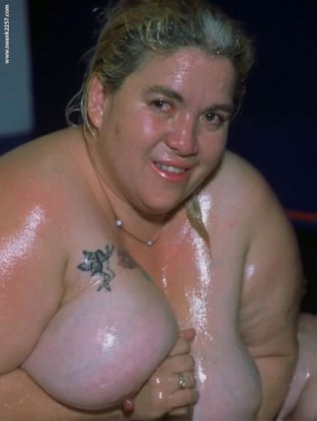 thick ebony bwc free nude photos