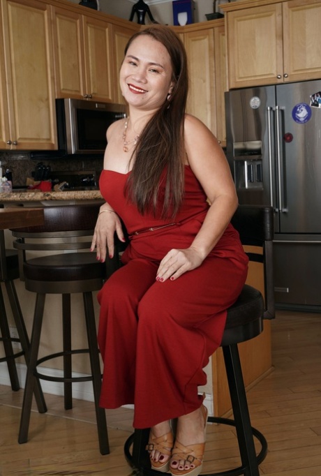 thick asian goth girl nudes pics