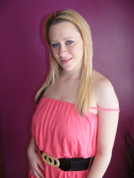 chubby girl and her dildo free xxx archive