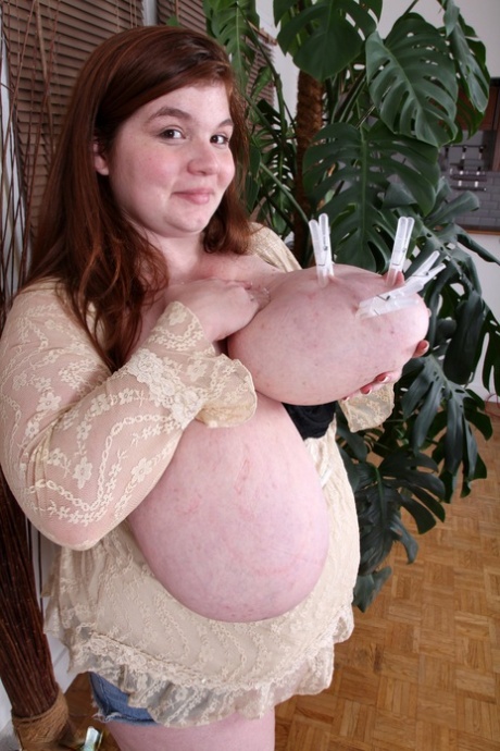 curvy over 50 hot nude gallery