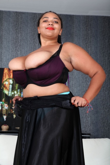 thick mom swap art nude img