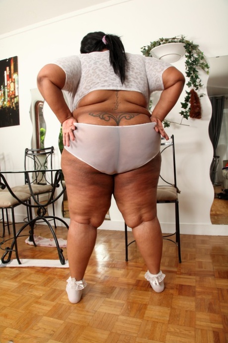 bbw eating this dick up adult photos