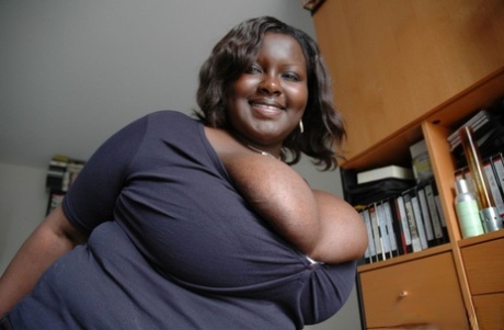 thick sexy girls exclusive picture