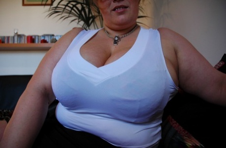 bust a phat but on big booty ebony hot nude images