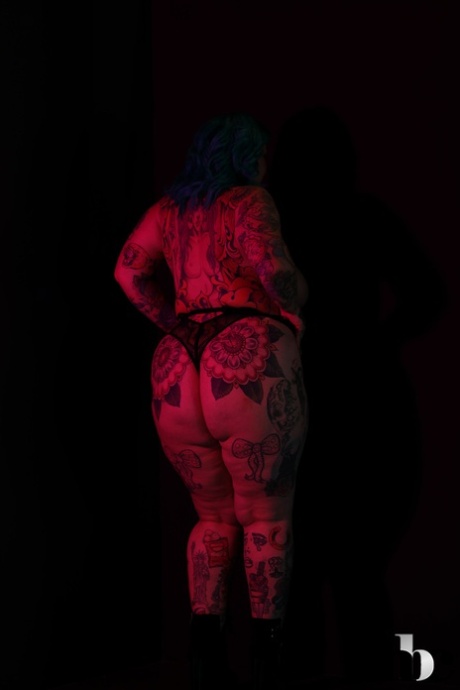 big tits bbw lesbian erotic photo